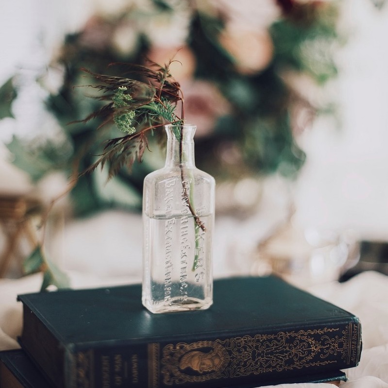 SQ Acoustic perfume ad